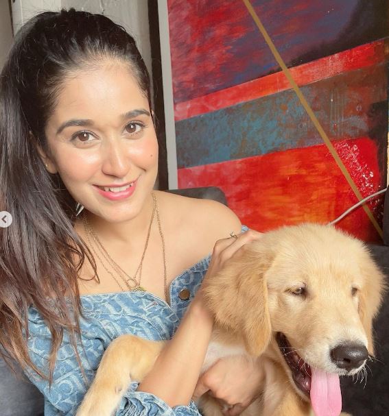 Prachi Bansal with her pet dog 