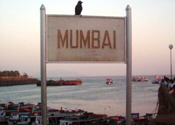 When a City Teaches You How to Walk Again