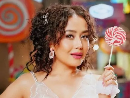 Neha Kakkar Announces Break From Work and Relationships; Responds to Divorce Rumours
