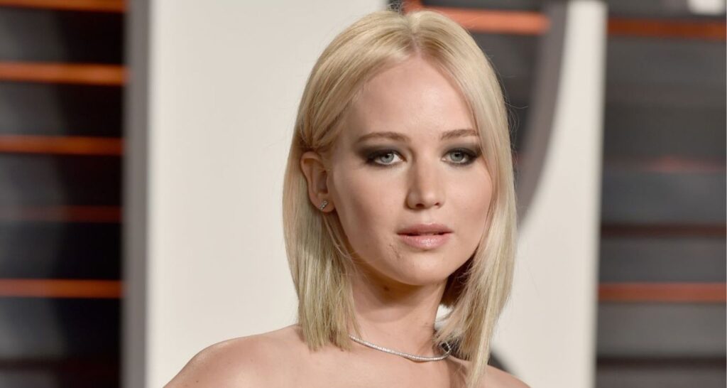 Jennifer Lawrence blames online trolls for lost Sharon Tate role - Asiapedia