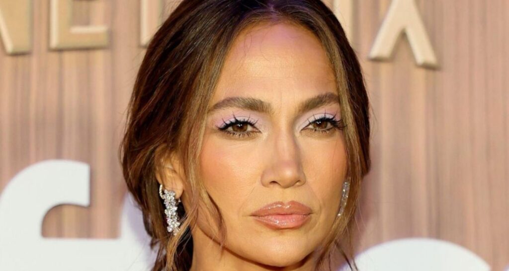 Jennifer Lopez calls Oscar-winning ‘Nomadland’ her ‘worst movie’ – Asiapedia Jennifer Lopez calls Oscar-winning ‘Nomadland’ her ‘worst film’ - Asiapedia