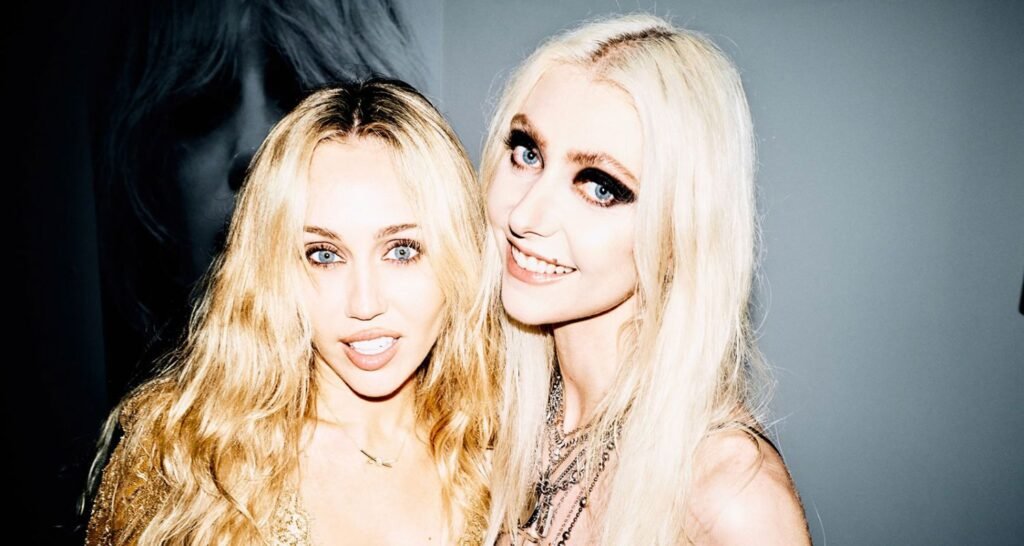 Miley & Taylor’s full-circle reunion – Asiapedia Miley & Taylor's full-circle reunion - Asiapedia